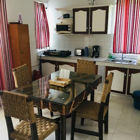Les Gentilhommieres Guest House Тро-о-Біше Екстер'єр фото